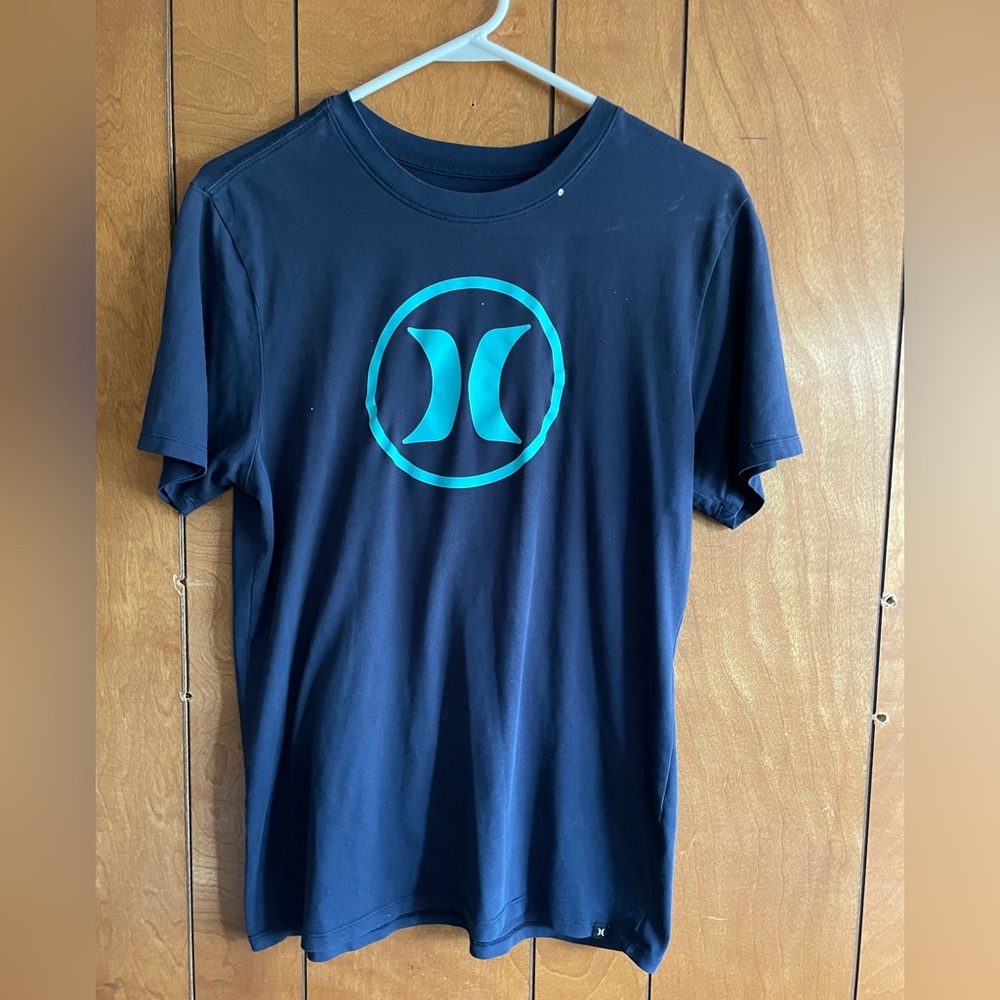 Hurley Circle Icon Dri-Fit T-Shirt Short Sleeve Tee Shirt Top Medium